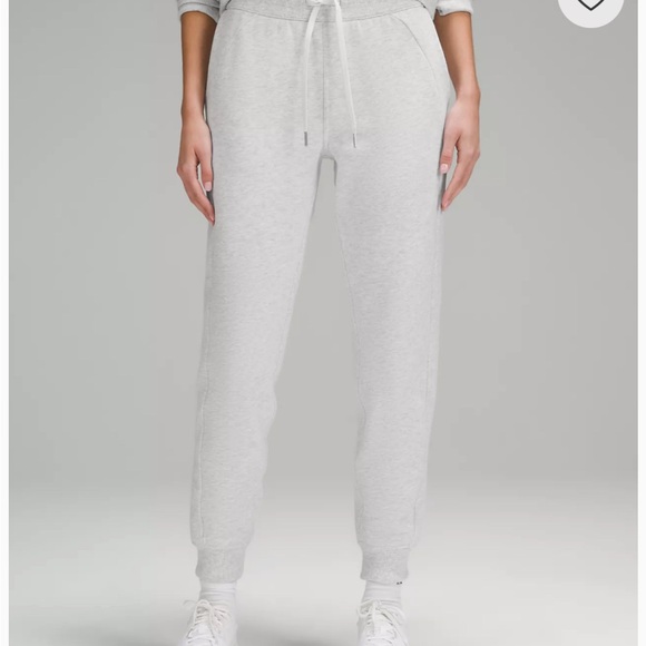 Lululemon Women's Gray scuba joggers - Picture 1 of 4